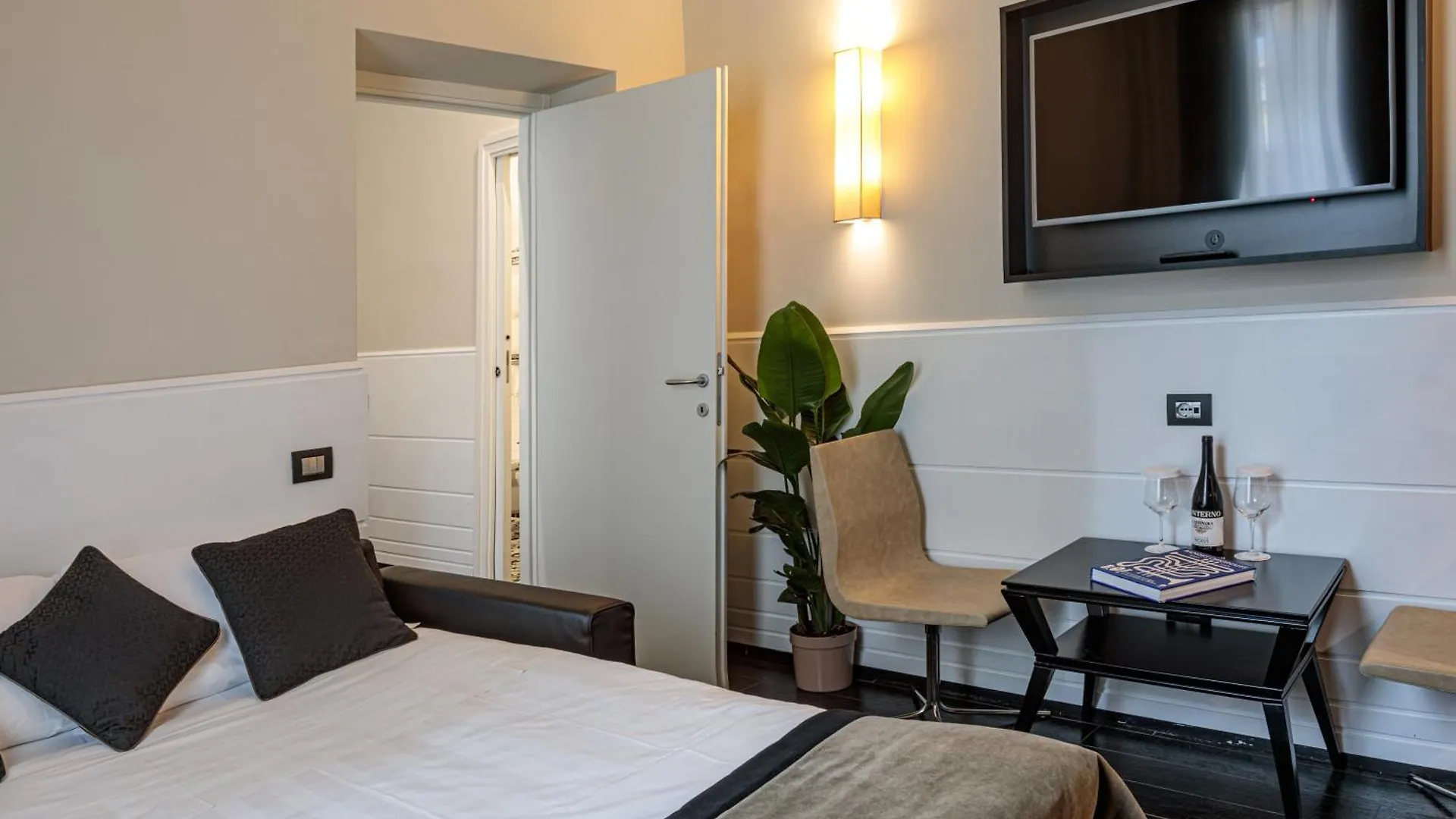 Πανσιόν The Independent Suites Ρώμη