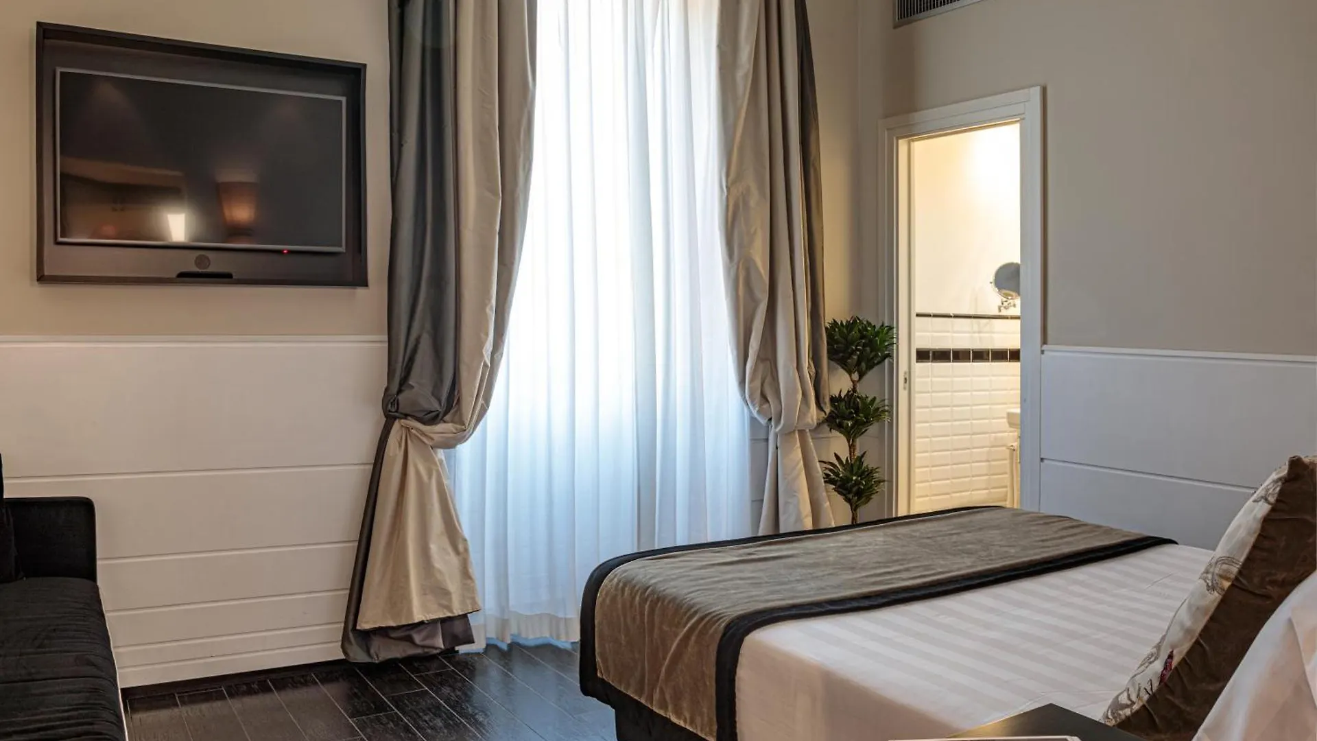 The Independent Suites Ρώμη 4*,  Ιταλία