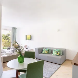  Appartamento Nest - With Garden Italia
