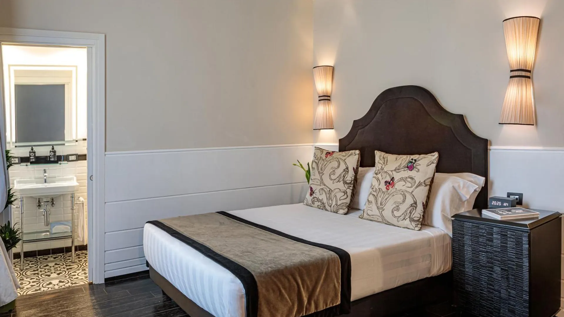 Гостевой дом The Independent Suites Рим
