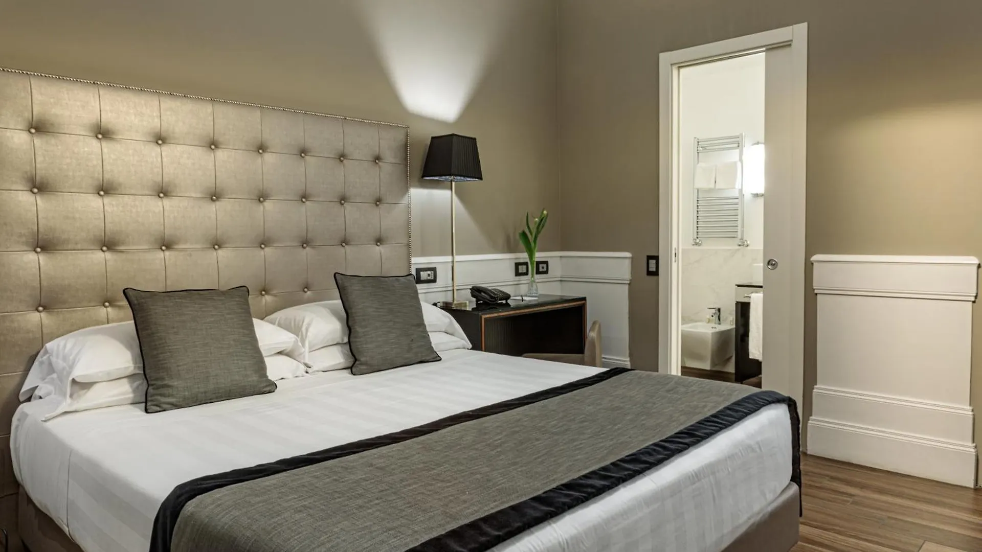 Guest house The Independent Suites Rome